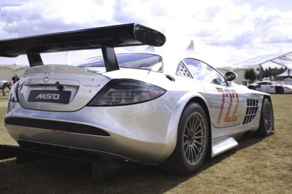 Rear spoiler on Mercedes SLK McLaren