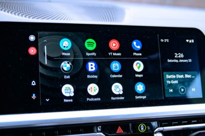 Android Auto apps, with Waze among them